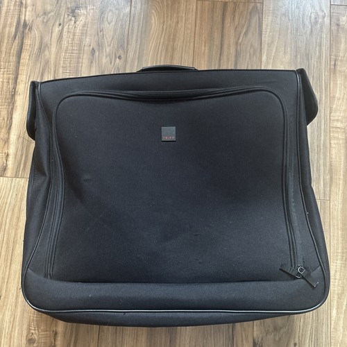 Tripp hanging suit - hanging, carrier