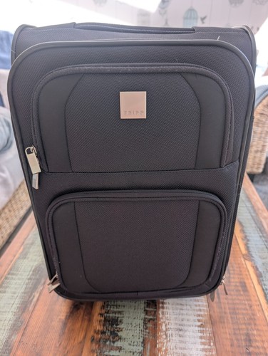 Tripp black expandable cabin - expandable,