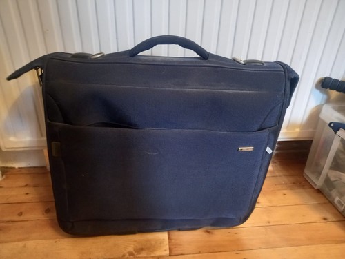Tripp wheeled garment bag suit - wheeled,