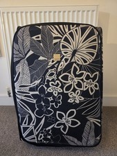 Tripp Medium Soft Shell